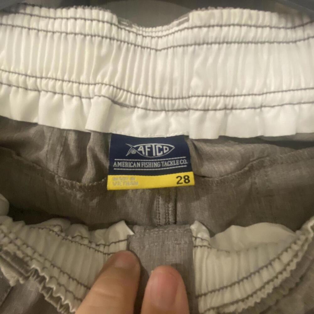 AFTCO Men’s Tan Shorts - Size 28 - Picture 4 of 4